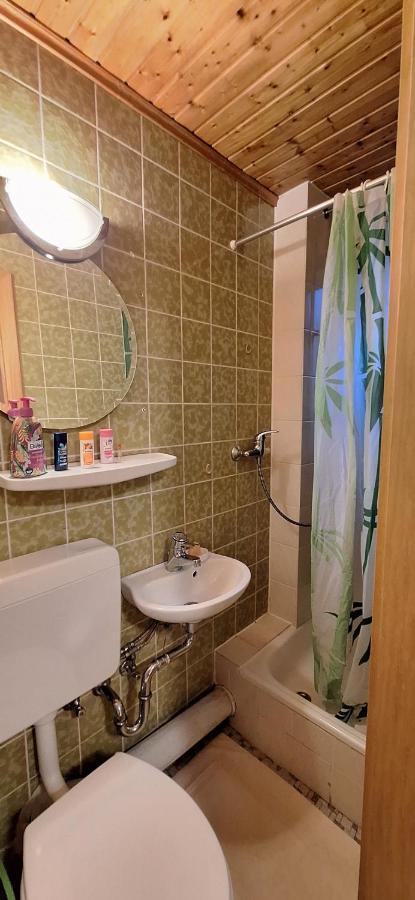 Haus Sissi Apartment Daun Exterior photo